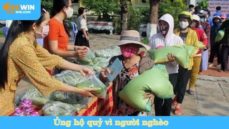 ủng hộ quỹ vì người nghèo